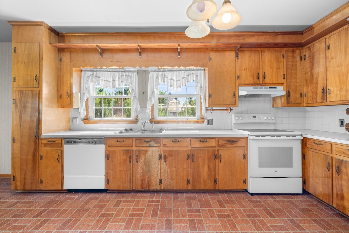 Image for 2250 Jefferson Highway Auction