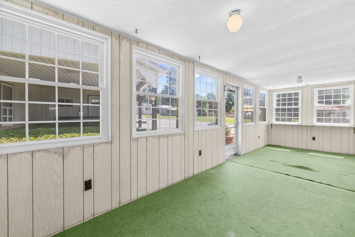 Image for 2250 Jefferson Highway Auction