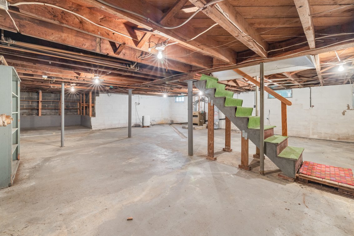 Image for 2250 Jefferson Highway Auction
