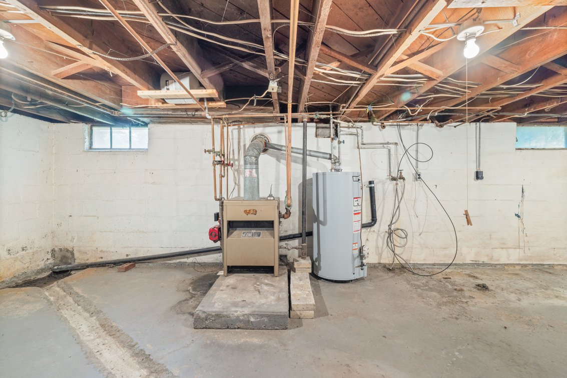 Image for 2250 Jefferson Highway Auction