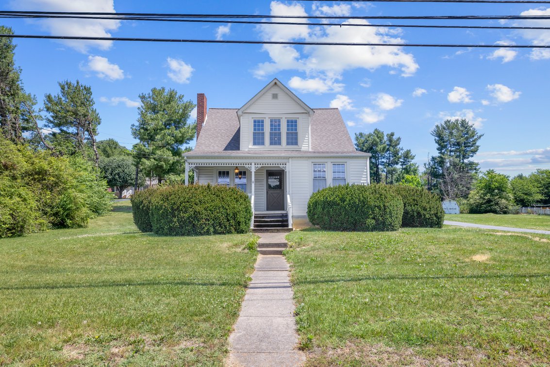Image for 2250 Jefferson Highway Auction