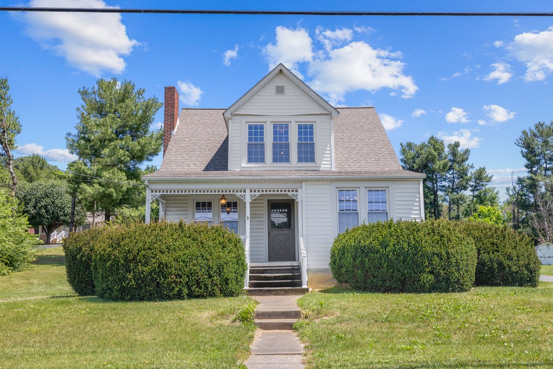 Image for 2250 Jefferson Highway Auction