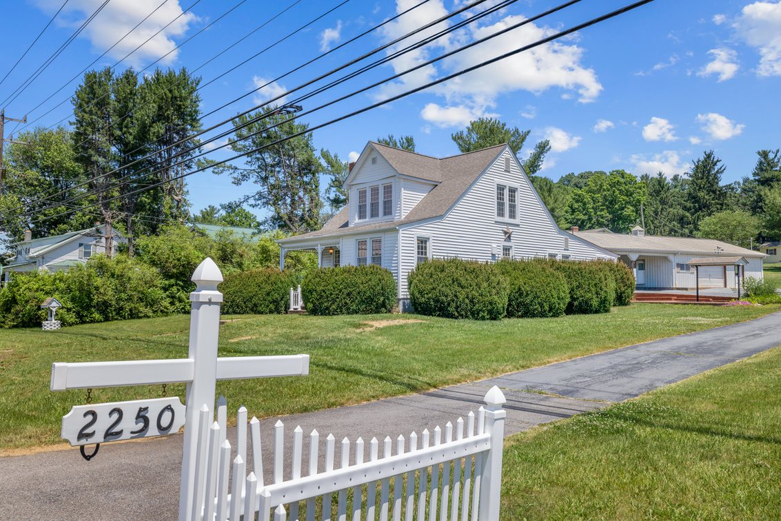 Image for 2250 Jefferson Highway Auction