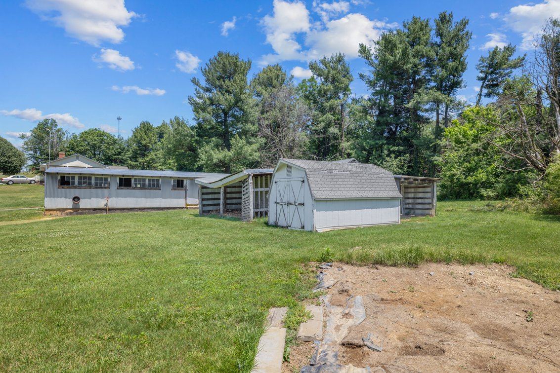 Image for 2250 Jefferson Highway Auction