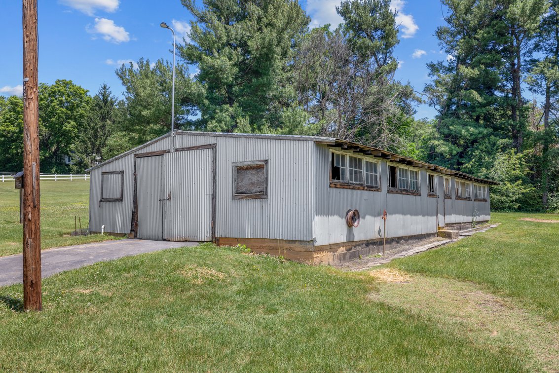 Image for 2250 Jefferson Highway Auction