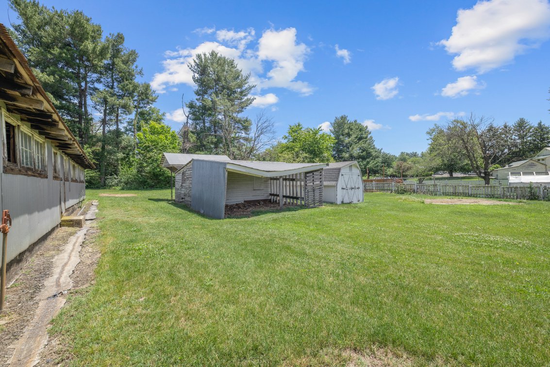Image for 2250 Jefferson Highway Auction
