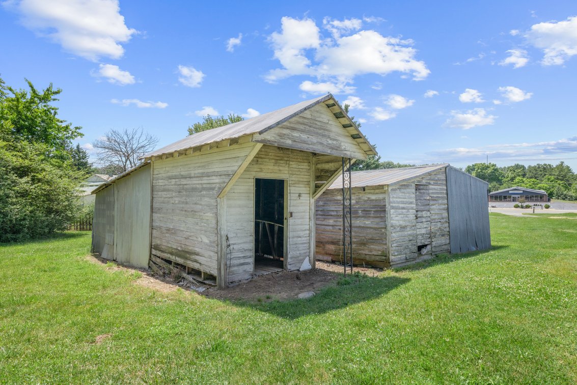 Image for 2250 Jefferson Highway Auction