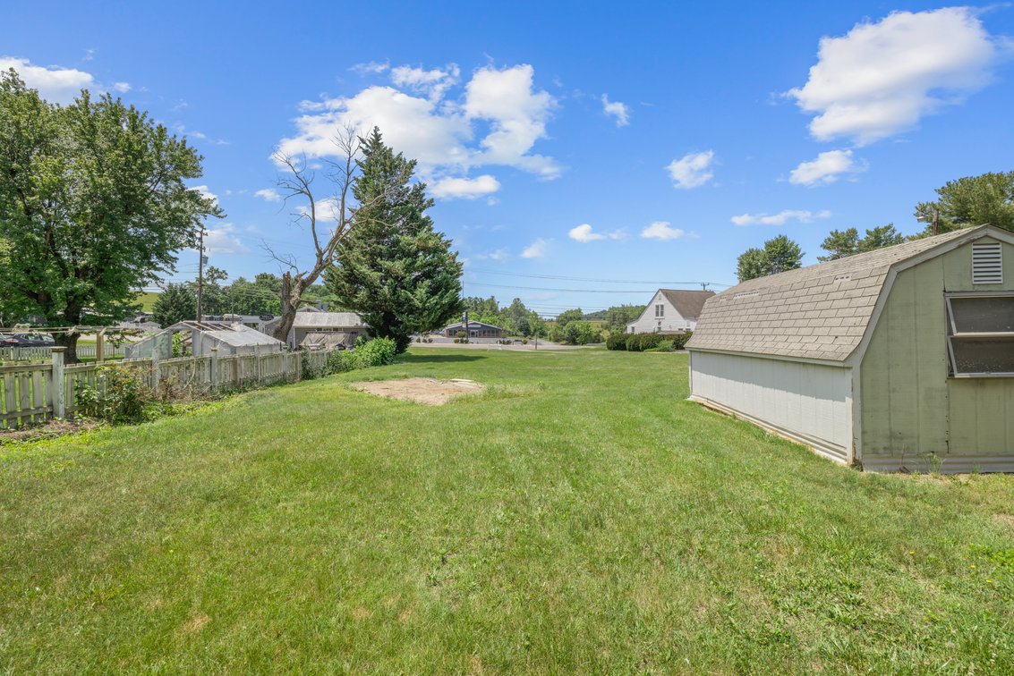 Image for 2250 Jefferson Highway Auction