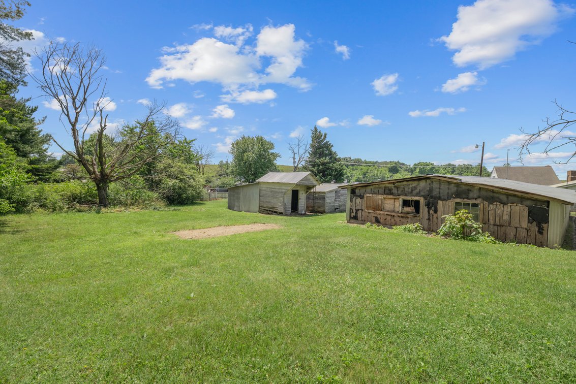 Image for 2250 Jefferson Highway Auction