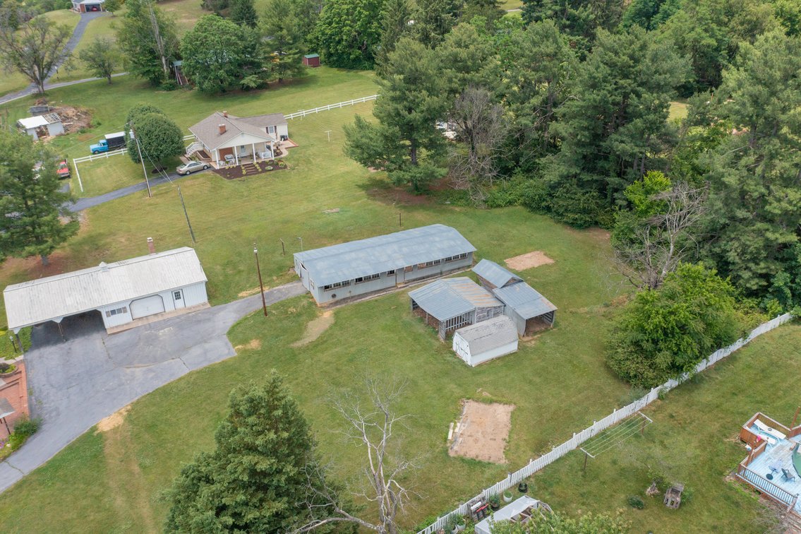 Image for 2250 Jefferson Highway Auction