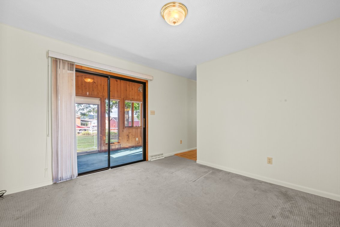 Image for 55 River View Dr, Verona