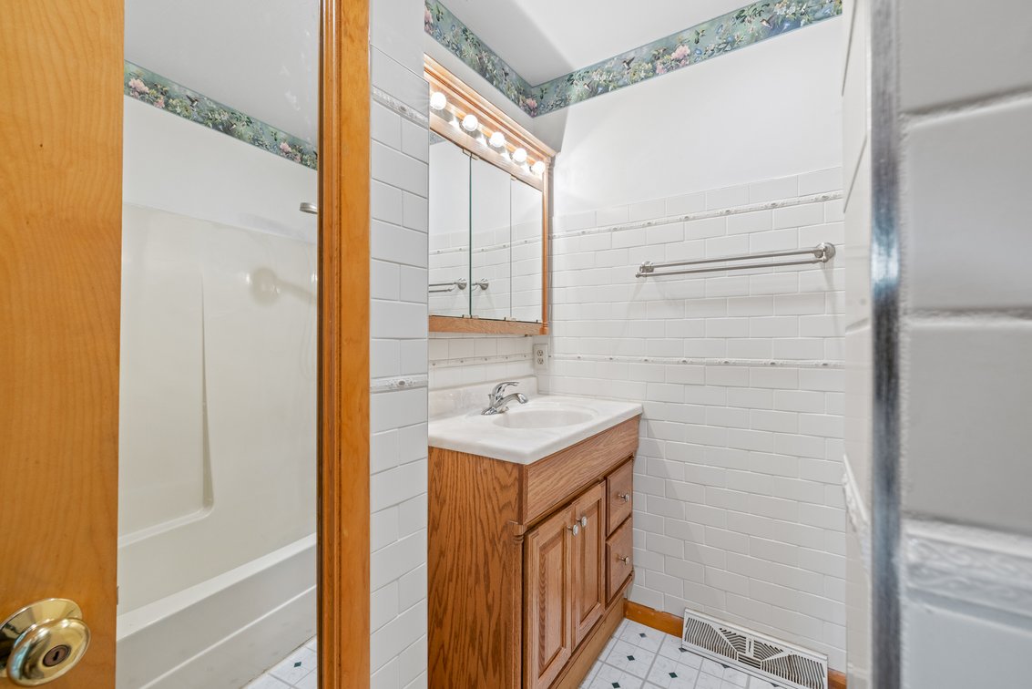 Image for 55 River View Dr, Verona