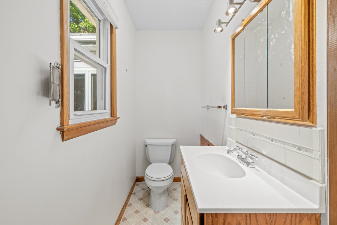 Image for 55 River View Dr, Verona