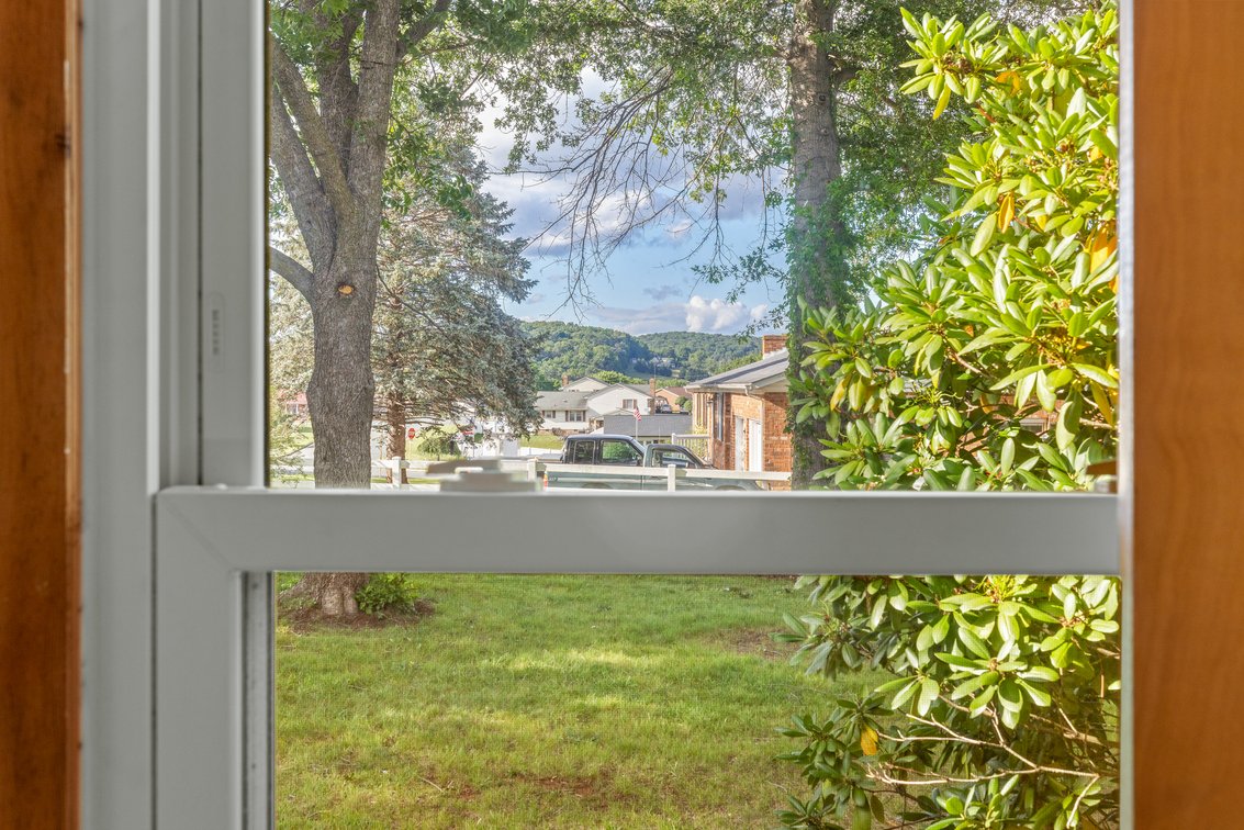 Image for 55 River View Dr, Verona