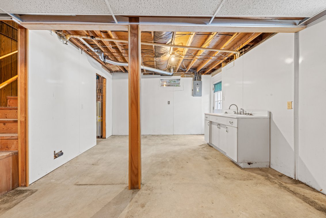 Image for 55 River View Dr, Verona