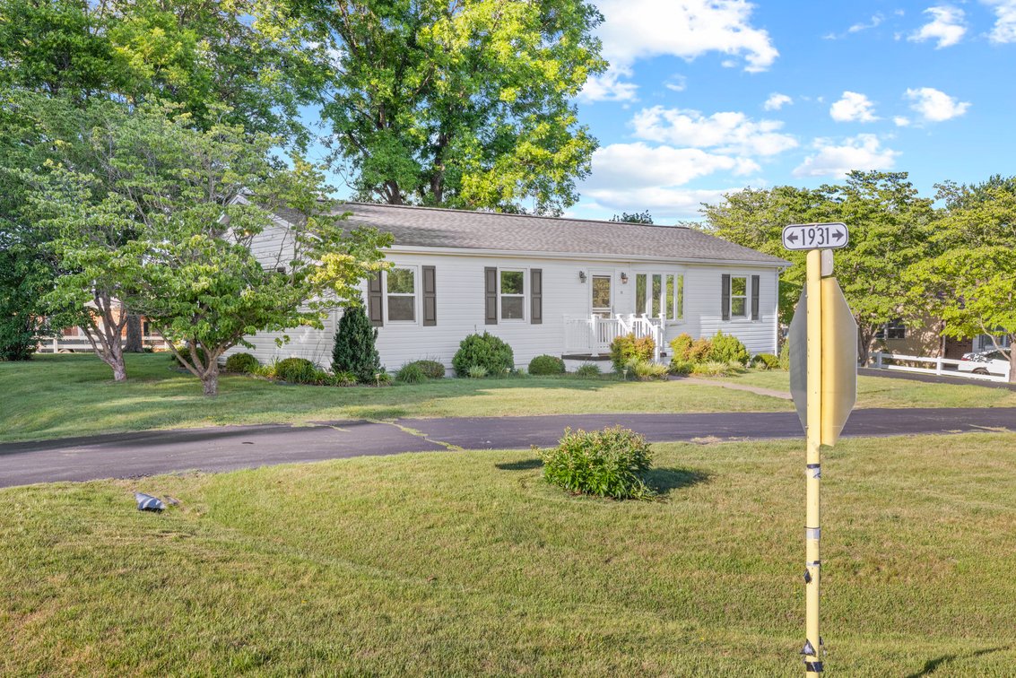 Image for 55 River View Dr, Verona