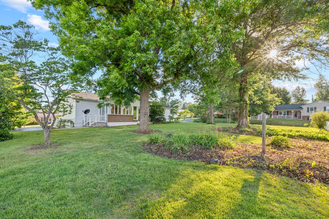 Image for 55 River View Dr, Verona