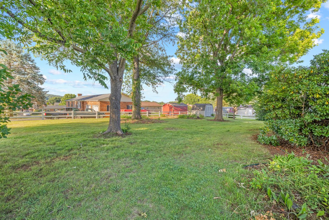 Image for 55 River View Dr, Verona