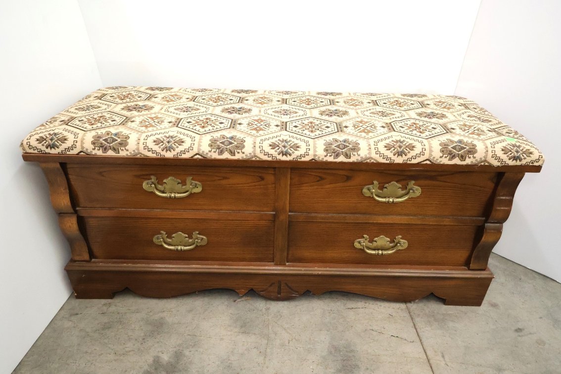 Vintage Blanket Chest