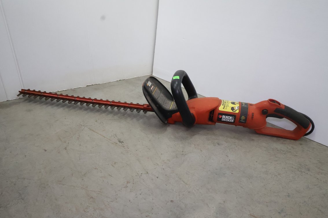 Electric Hedge Trimmers