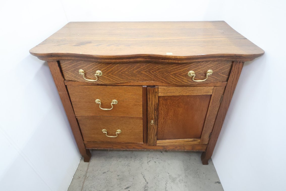Vintage Oak Wash Stand