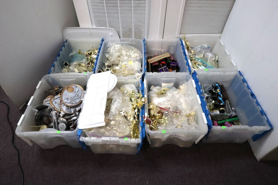 Trophy Components and Toppers