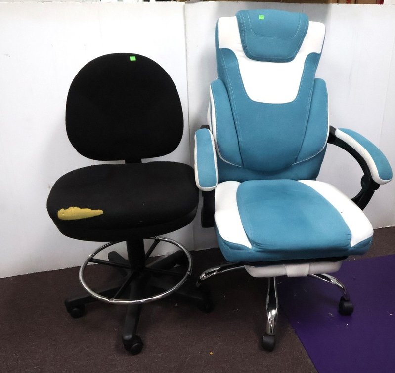 (2) office Chairs