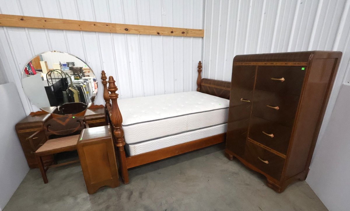 Art Deco Bedroom Furniture
