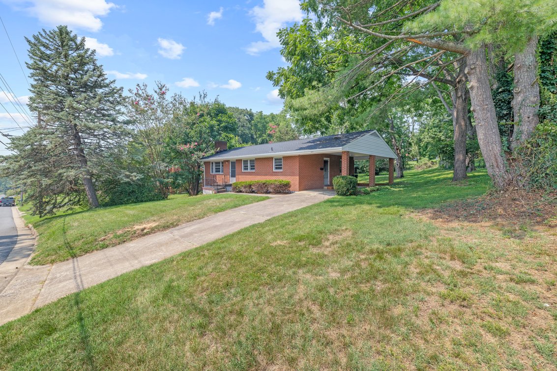 Image for 1012 Baylor St, Staunton - Selling at Auction