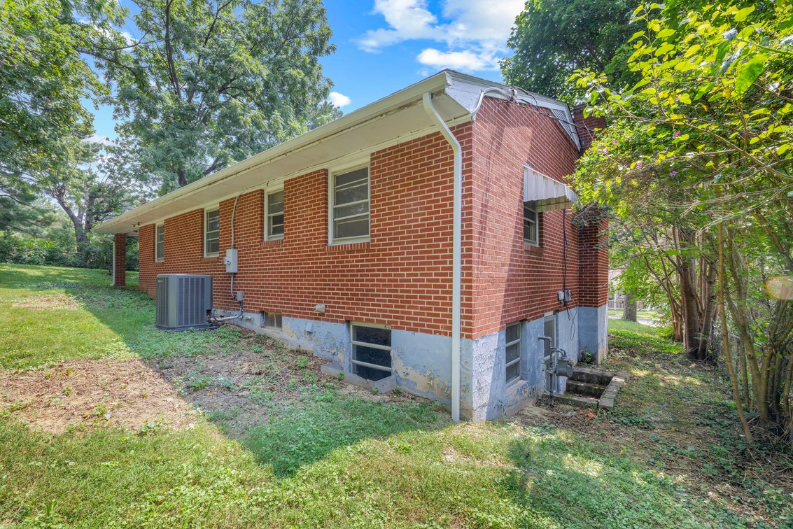 Image for 1012 Baylor St, Staunton - Selling at Auction
