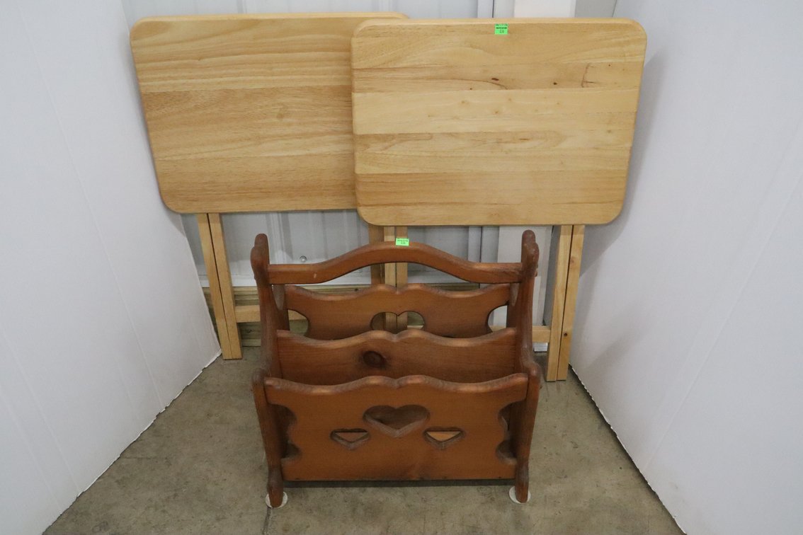 Tray Tables and Magazine Rack