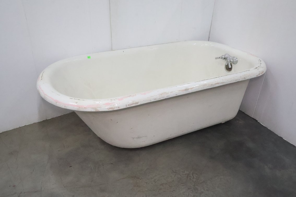 Vintage Bathtub