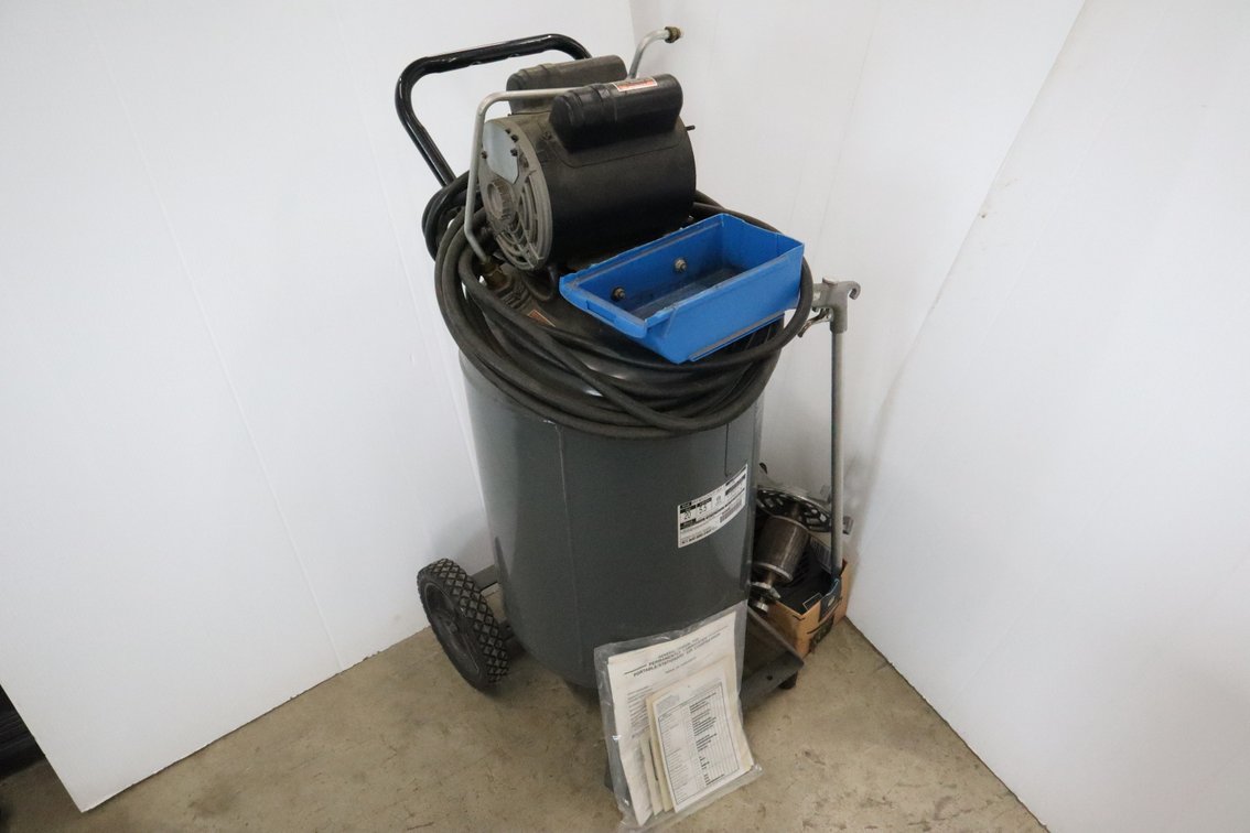 20 Gal Air Compressor