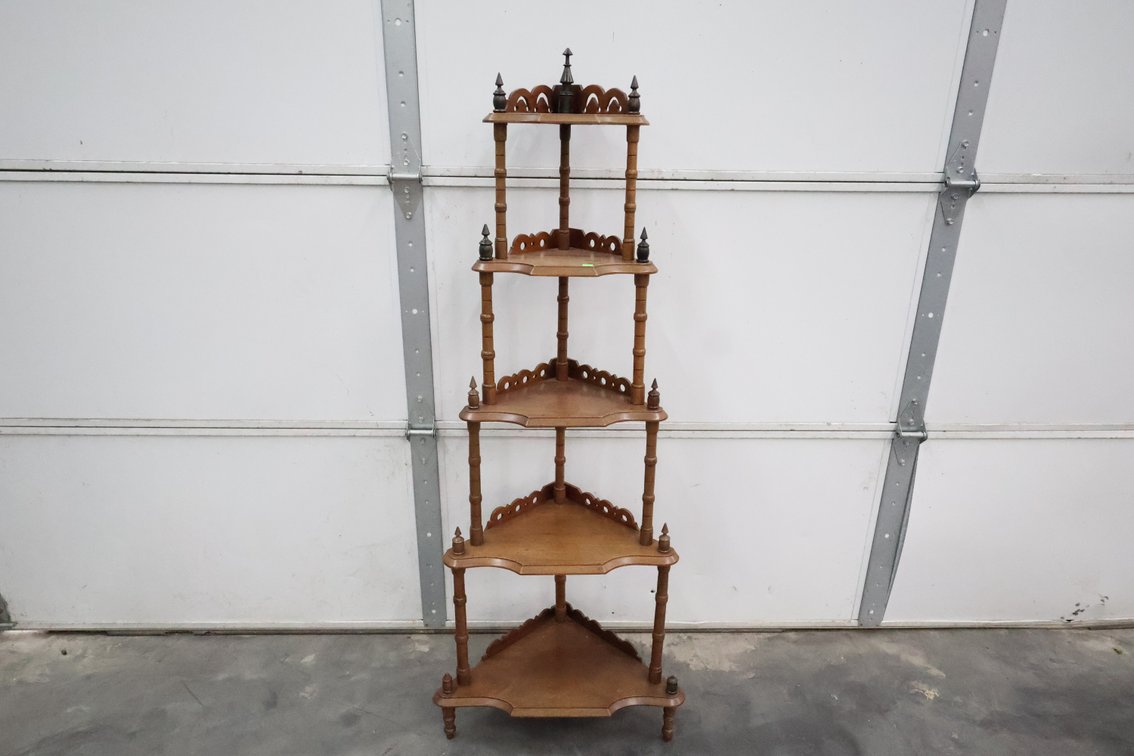 Corner Shelf