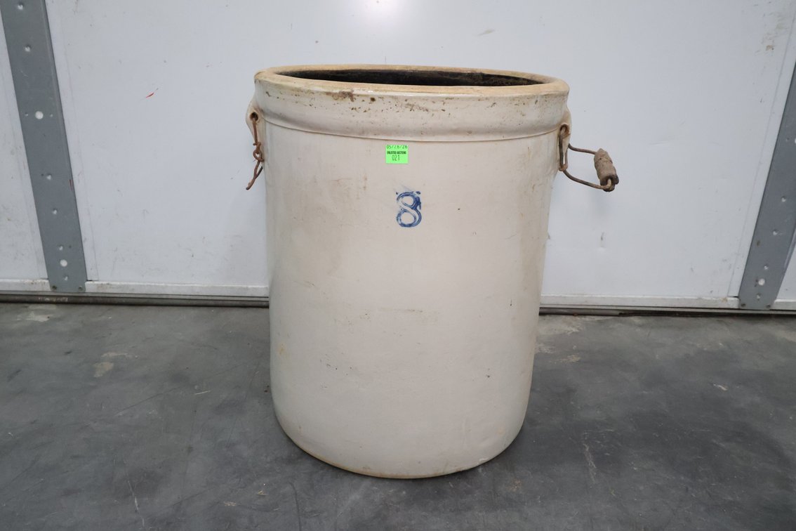 8 Gallon Stoneware Crock