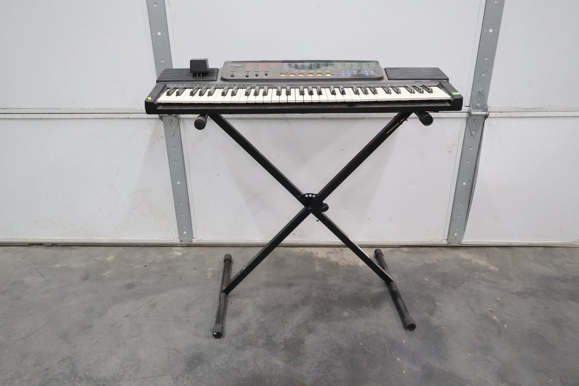 Casio Electric Keyboard