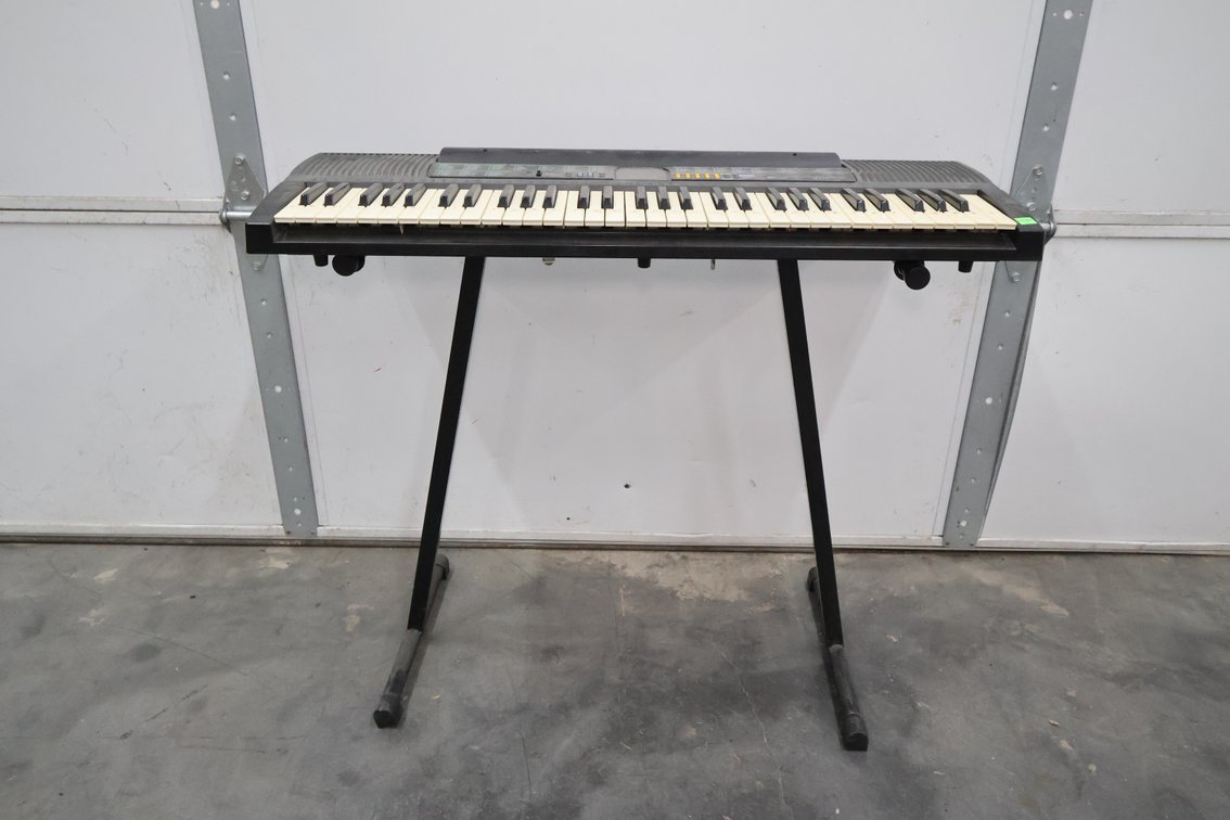 Electric Keyboard