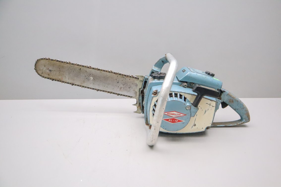Homelite XL-12 Chainsaw