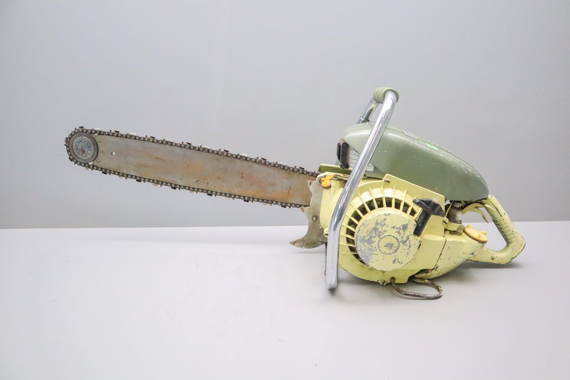 Pioneer Model 650 Chainsaw