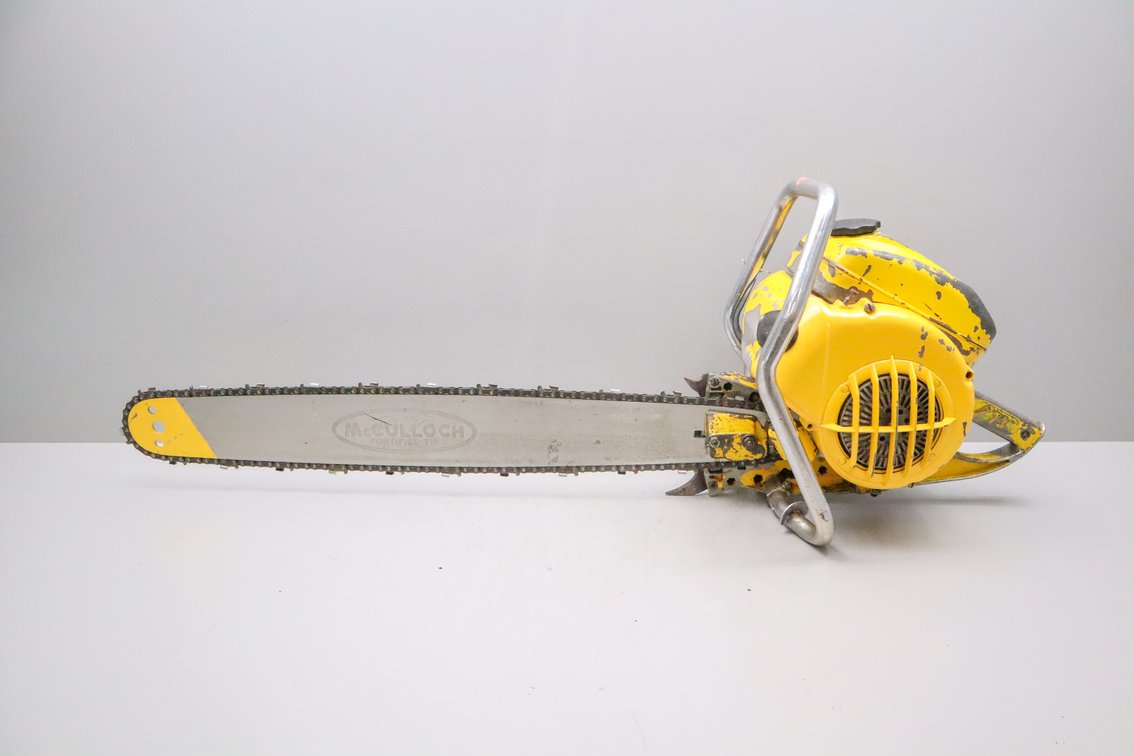 McCulloch Model 73 Chainsaw