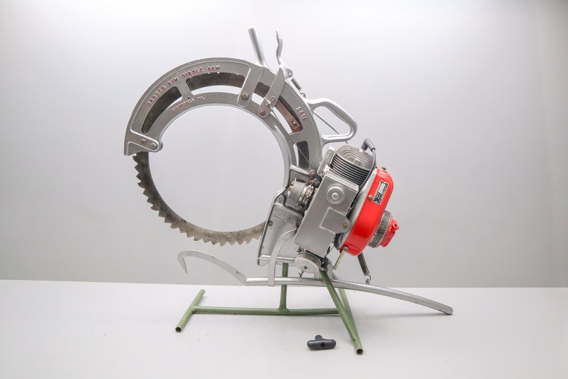 Barker 201E Chainsaw