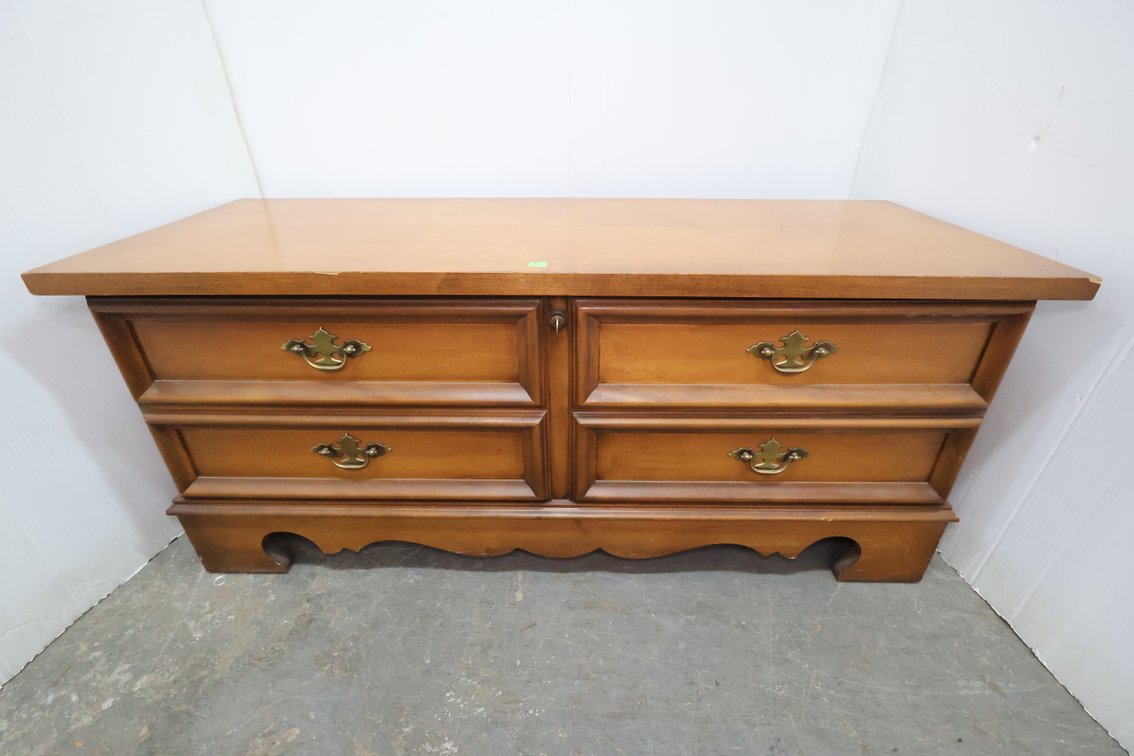 Lane Cedar Chest