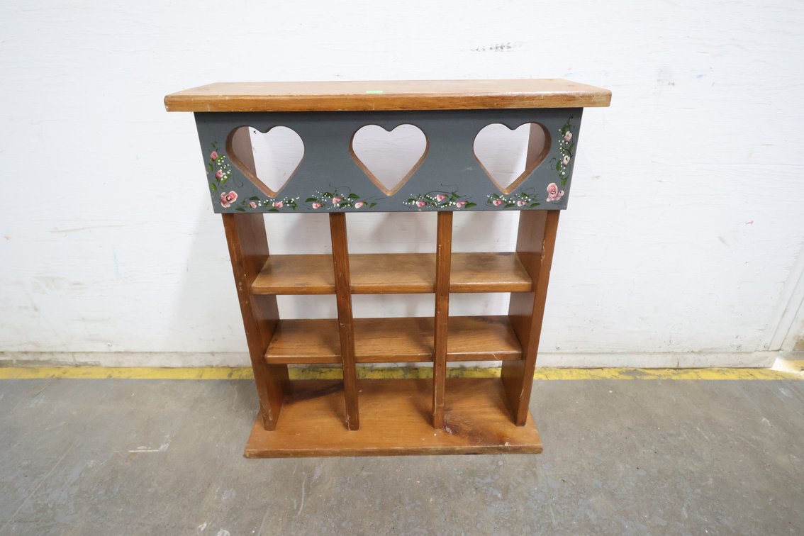 Sweetheart Shelf
