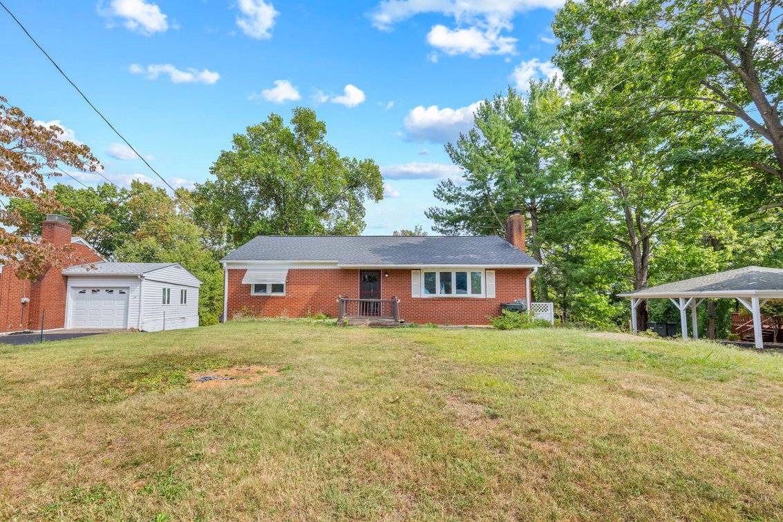 Image for 121 Greenwood Rd, Staunton Real Estate Auction
