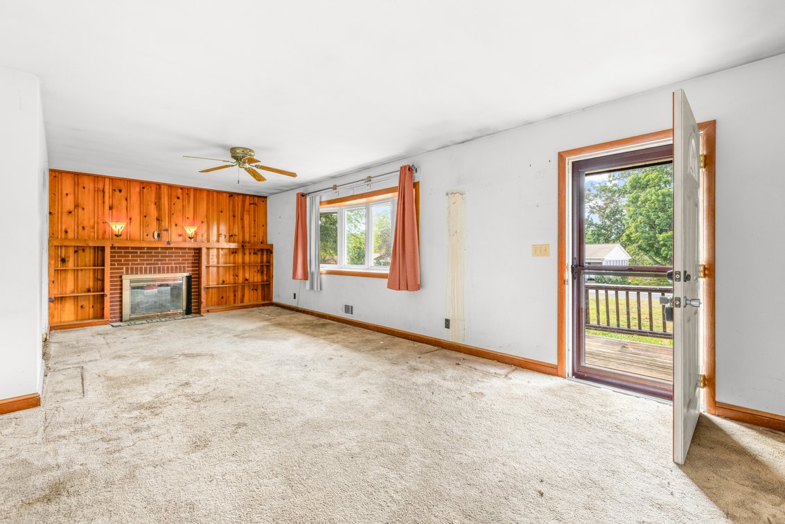 Image for 121 Greenwood Rd, Staunton Real Estate Auction