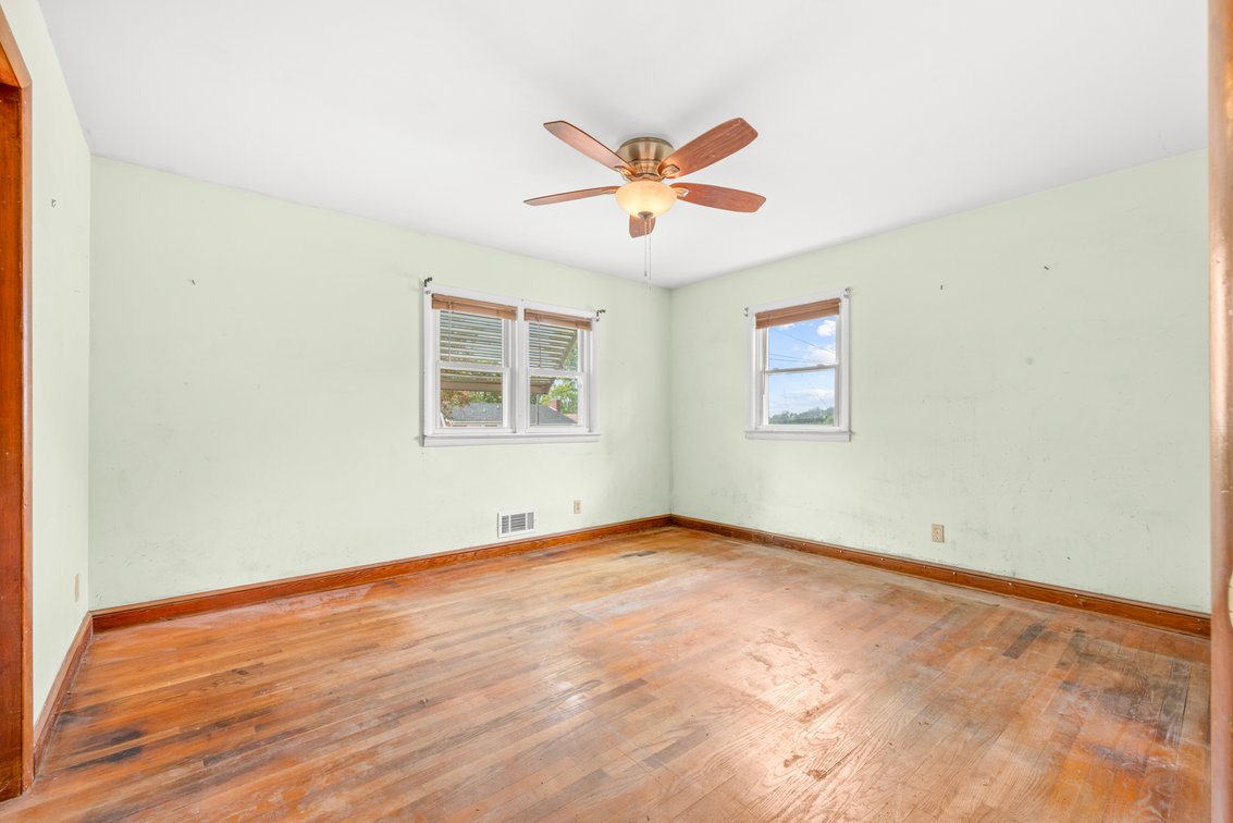 Image for 121 Greenwood Rd, Staunton Real Estate Auction