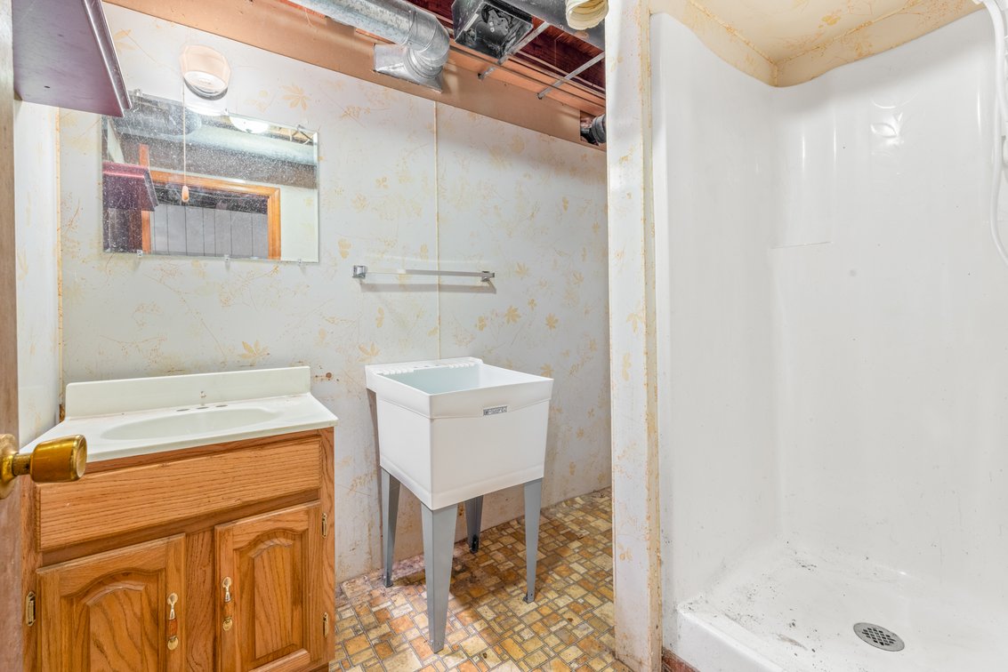 Image for 121 Greenwood Rd, Staunton Real Estate Auction