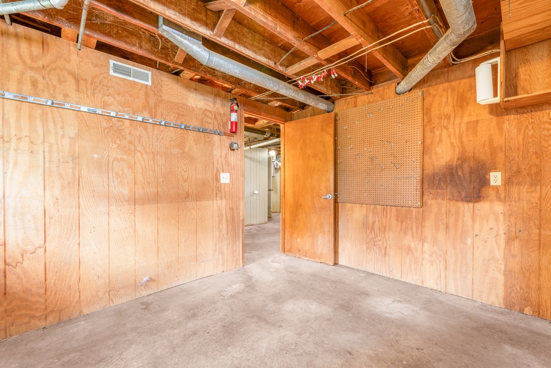 Image for 121 Greenwood Rd, Staunton Real Estate Auction