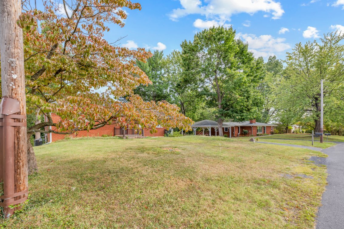 Image for 121 Greenwood Rd, Staunton Real Estate Auction