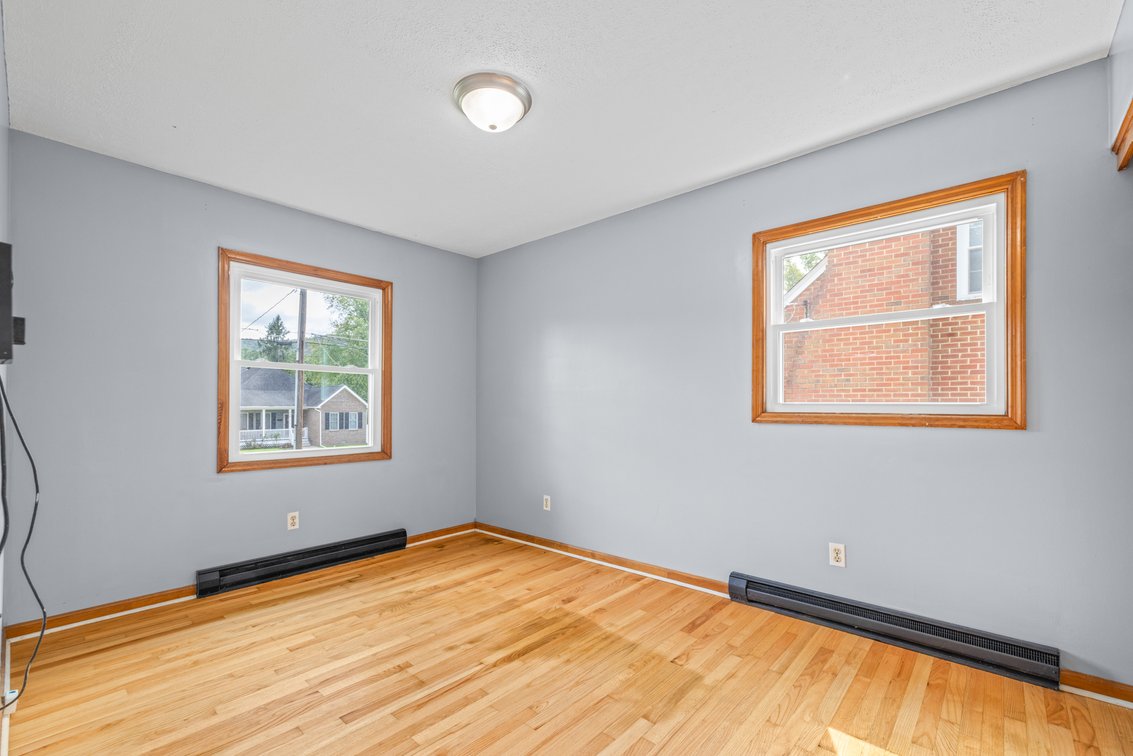 Image for 833 Jefferson Ave, Waynesboro Real Estate Auction